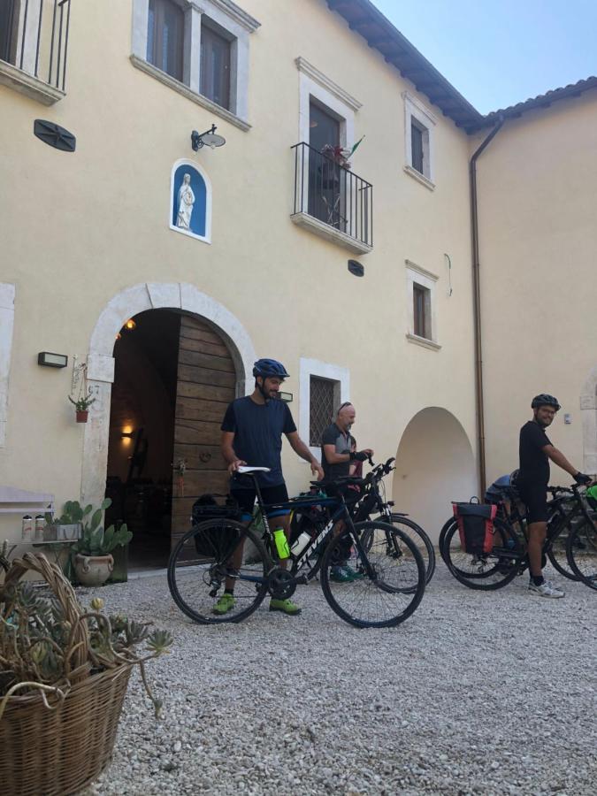 Dimora Dell'Arte Hotel Navelli Exterior foto